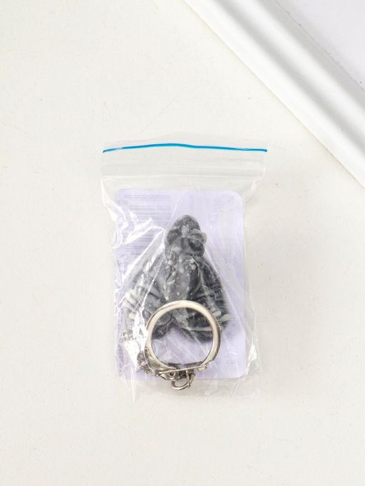 Брелок "Лягушка на листе маленькая" 2 см