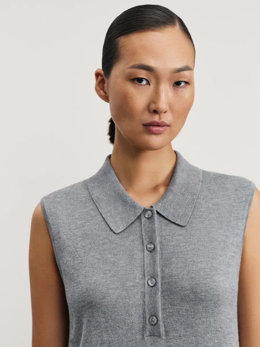 Трикотажный топ с воротником поло / Zarina  фото 6