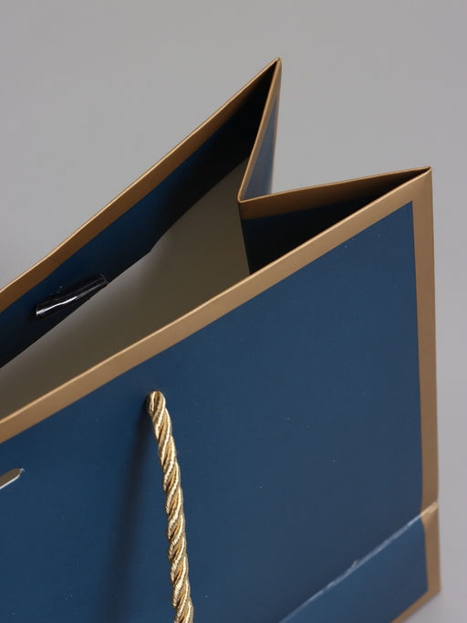 Пакет подарочный ламинированный, тёмно - синий с золотым, с бантом, 28×20×10 см