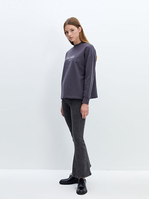 Bisiklet Yaka Bask?l? Oversize Kad?n Sweatshirt