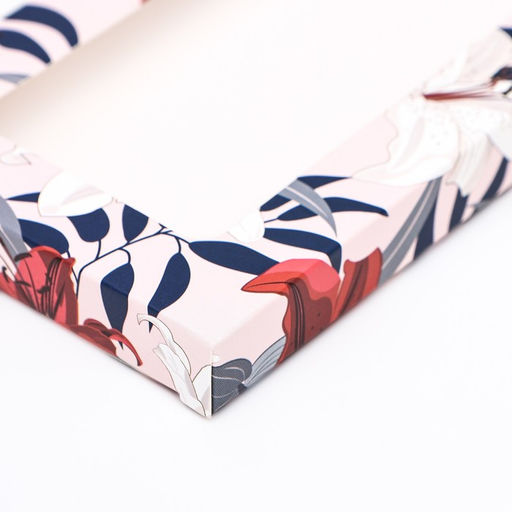 Цена за 5 шт. Подарочная коробка под плитку шоколада, с окном  Лилии, 17?8?1.4 см