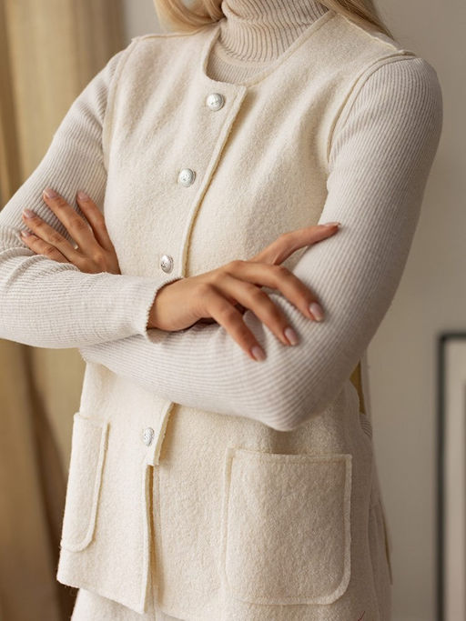 Жилет женский шерсть 60%, вискоза 40% - Волтри фото 4