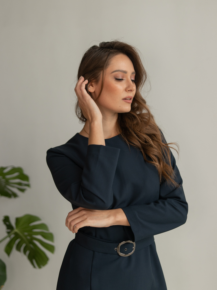 платье прямого силуэта приталенное рельефами - Трика фото 3