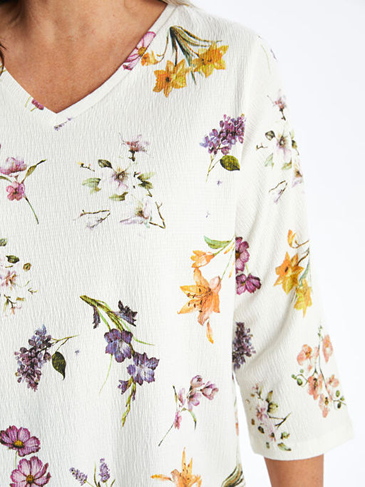 V Yaka Desenli Kad?n Bluz