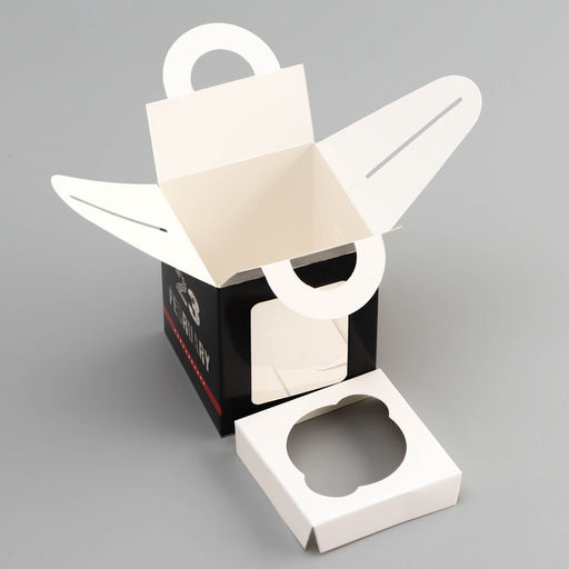 Цена за 5 шт. Коробка для 1 капкейка 23 Февраля, 9.2?9.2?11.1 см