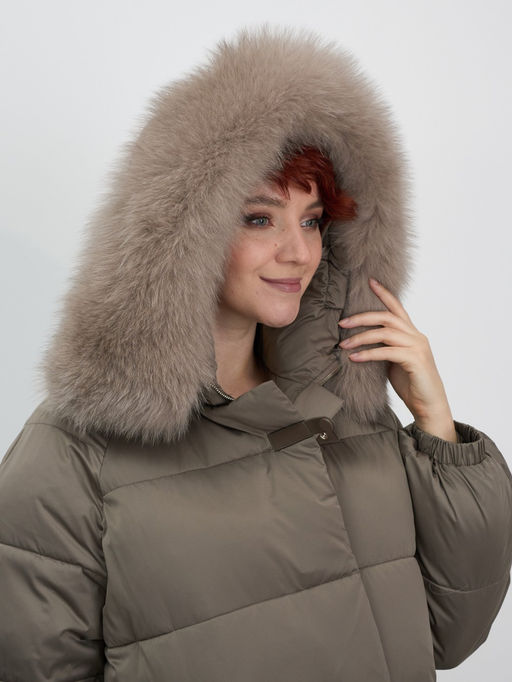 Куртка зимняя женская с мехом и капюшоном тренд коричневого цвета 7639K - Visdeer фото 2