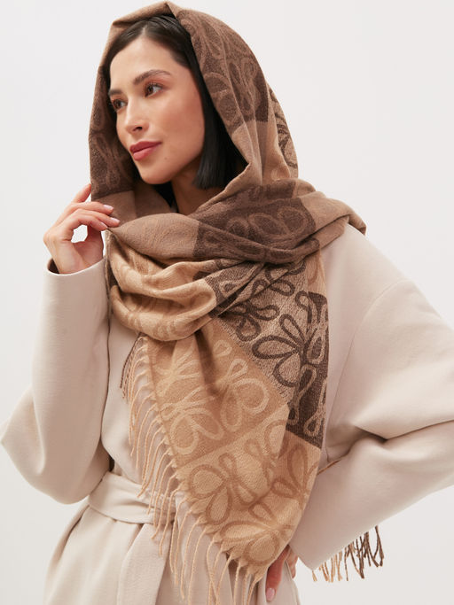 в составе шерсть! теплый двусторонний палантин