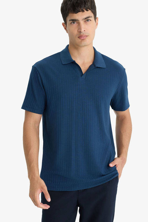 Regular Fit Krink_l Dikey Dokulu Hafif Kuma_ Polo Yaka K_sa Kollu Ti__rt