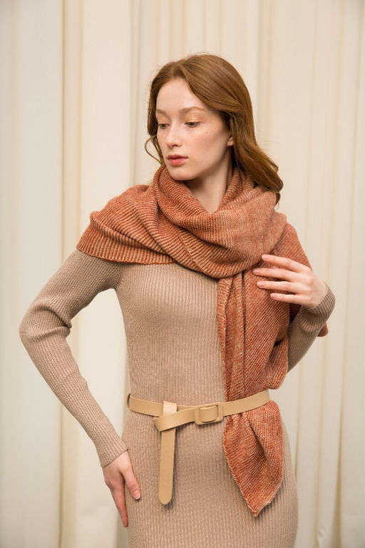 Палантин из шерсти и акрила - Модные истории фото 3