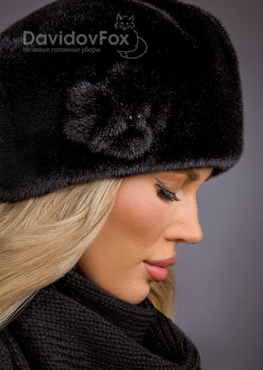 Шапка Берет экомех с украшением блэк