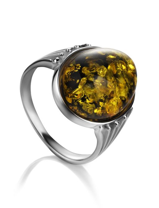 Крупный перстень классической формы из серебра с натуральным зелёным янтарём Айседора