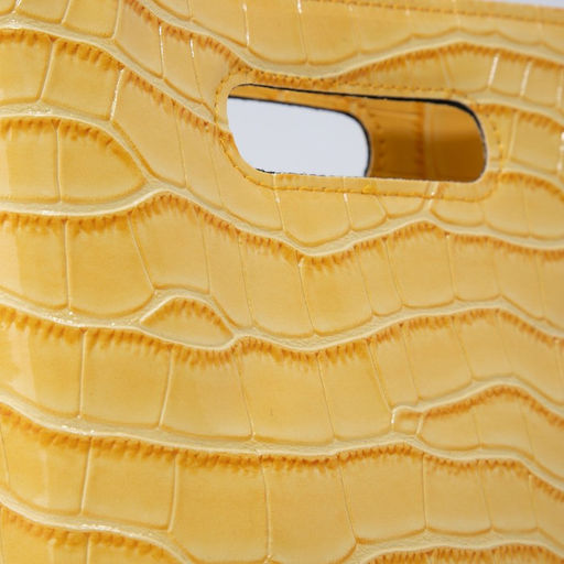 Сумка женская на магните, цвет жёлтый