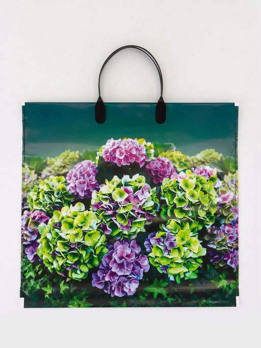 Цена за 10 шт. Пакет подарочный «Веранда», полиэтиленовый с пластиковой ручкой, 37×34 см, 80 мкм