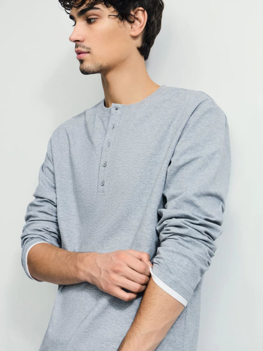 Контрастный лонгслив хенли / Zarina  фото 3