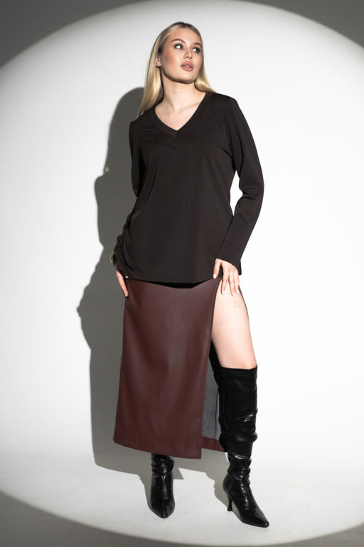 Лонгслив с V- образным вырезом