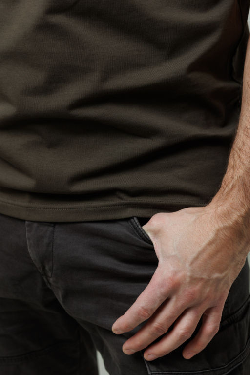 Спортивная футболка с короткими втачными рукавами