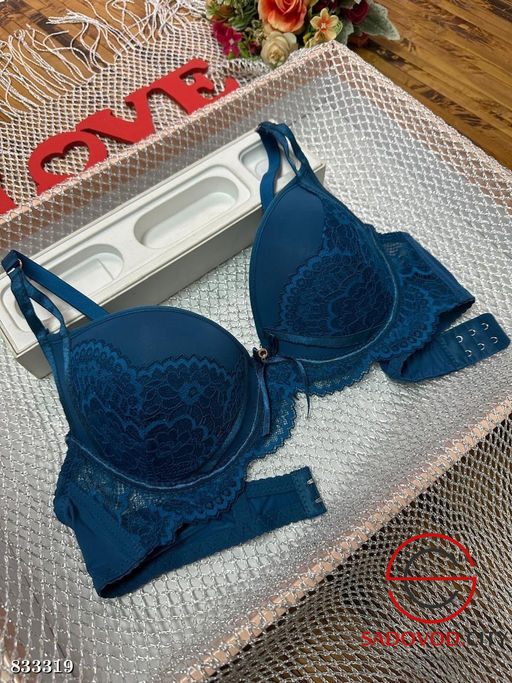 Кружевной бюстгальтер с регулировкой бретелек