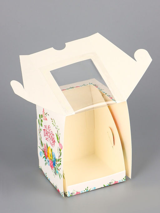 Цена за 5 шт. Коробка подарочная пасхальная с окном Пасхальный венок 9.5?9.5?12.5 см