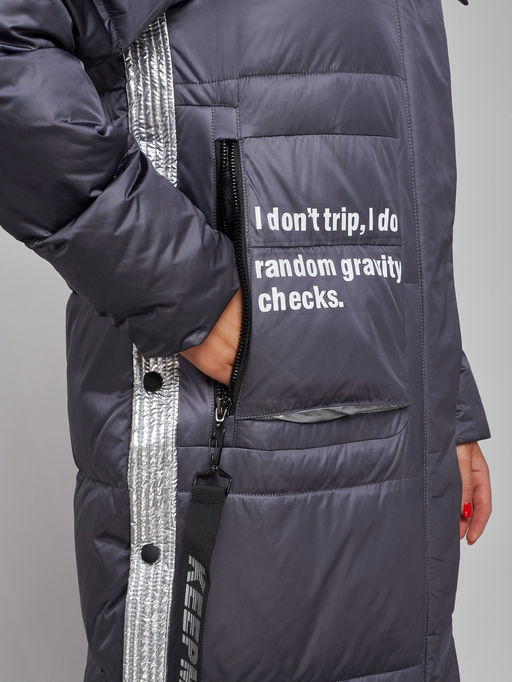 Пальто утепленное молодежное зимнее женское темно-фиолетового цвета 5873TF - Mtforce фото 17