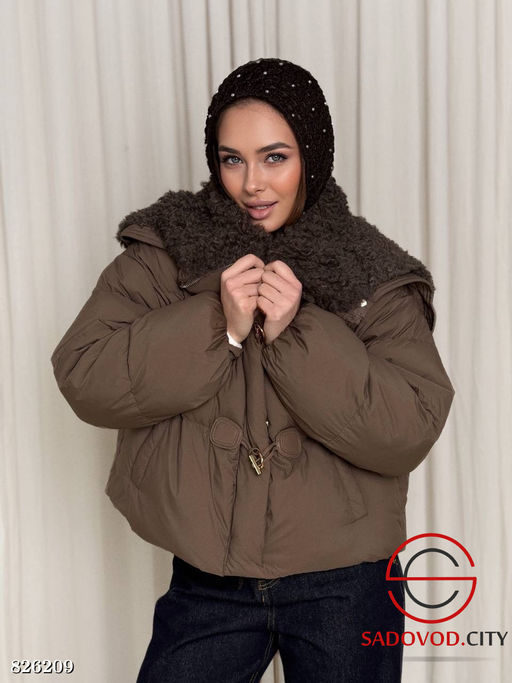 Куртка женская с меховым воротником