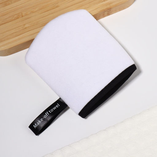 Цена за 2 шт. Варежка для умывания, 12.5×10 см, с подвесом, белая, чёрная