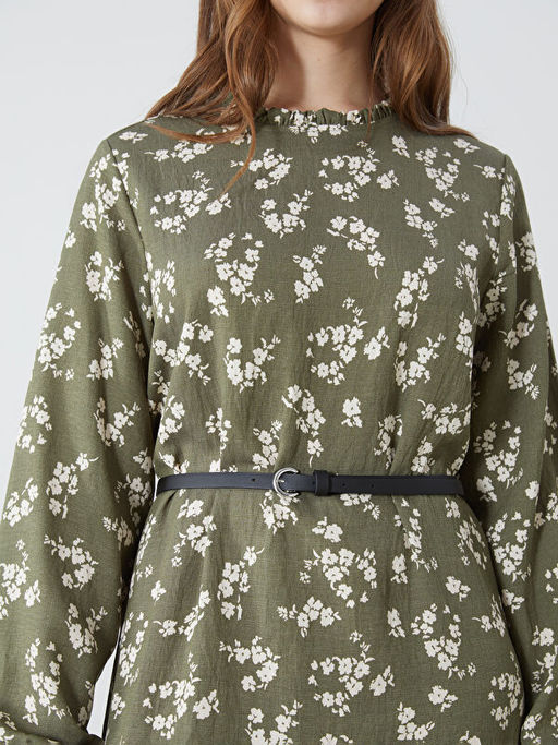 Dik Yaka ?i?ekli Elbise