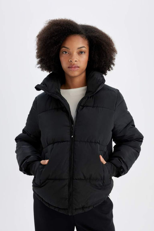 Водоотталкивающая куртка-пуховик с воротником-стойкой и карманами на молнии DeFactoFit  фото 4