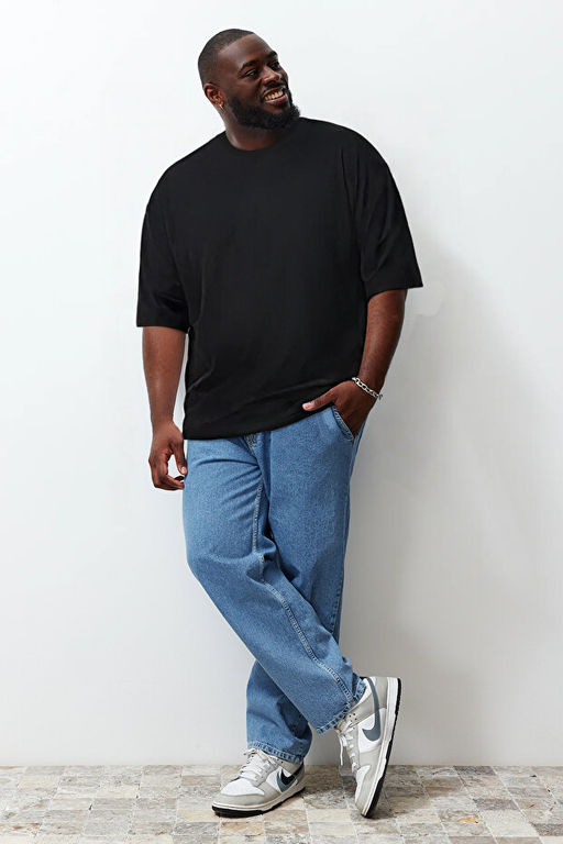 B_y_k Beden Siyah Oversize/Geni_ Kesim Sanatsal S_rt Bask_l_ _rme T-Shirt TMNSS25BF00020 - Trendyolmilla фото 2