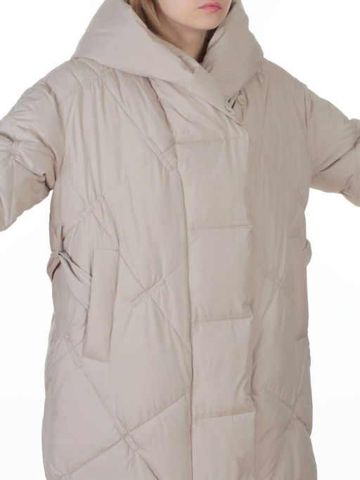 8870 LT. BEIGE Пальто зимнее женское оверсайз (200 гр. холлофайбер)