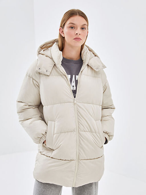 Kap??onlu Kad?n ?i?me Mont