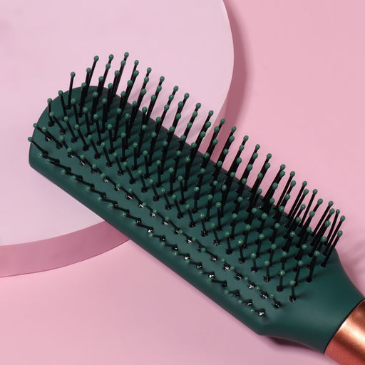 Расчёска массажная, прорезиненная ручка, 5×24(±1) см, цвет зелёный, золотистый