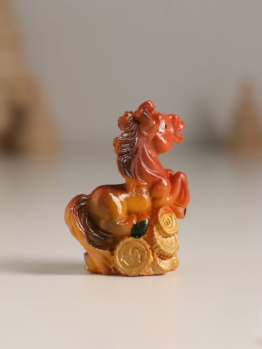 Цена за 4 шт. Фигурка полистоун «Коняшка с монетами и подковой», 4×1.8×4.3 см, МИКС