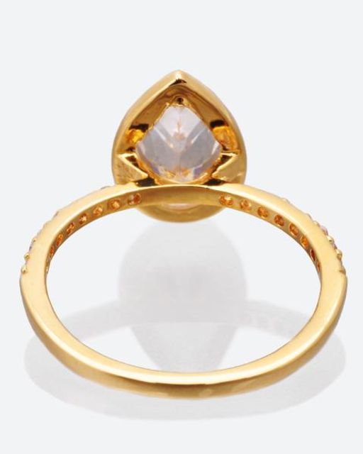 Diamantaire. Кольцо с кубическим цирконом каплевидной формы,19