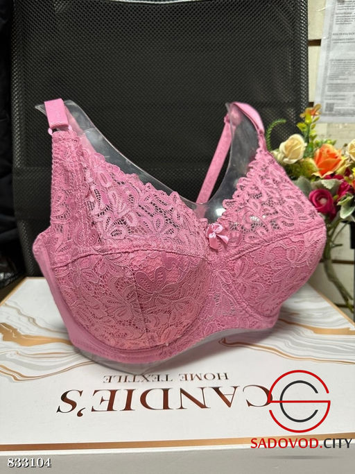 Бюстгальтер с тонким поролоном на косточках