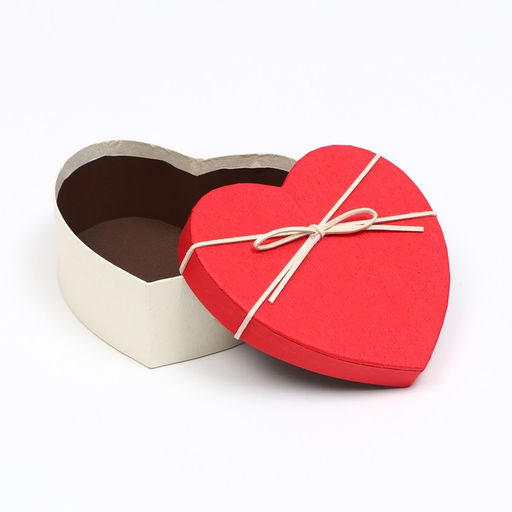 Набор подарочных коробок сердце 3 в 1, белый - красный, 21×19×9 - 15.5×14×6 см