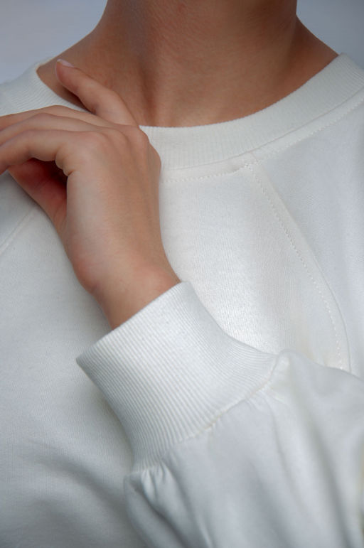 Арт. 15110/3 Свитшот женский укороченный one size (42-50) Цвет:молочный - Калинка фото 6