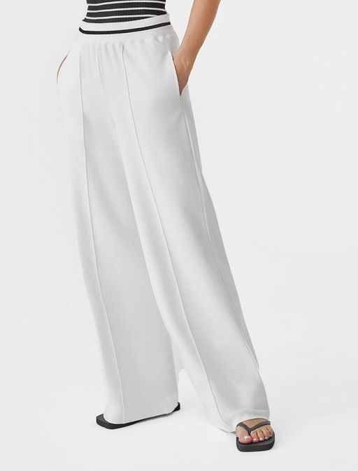 D44.142 Брюки женские белый