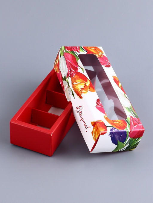 Коробка с обечайкой для 3 конфет, с окном «8 марта», 13×5×3.3 см