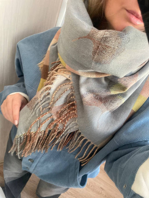 Палантин в составе шерсть и кашемир