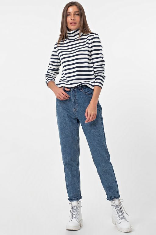 Джемпер вязаный с высоким горлом в синюю полоску