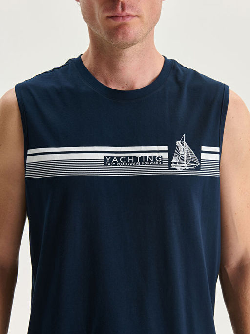 Bisiklet Yaka Bask?l? Erkek Kolsuz Ti??rt