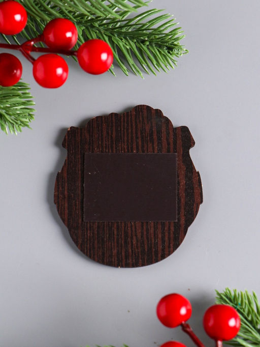 Цена за 3 шт. Магнит на холодильник «Новогодняя подкова с конём. Богатства», 7×7 см