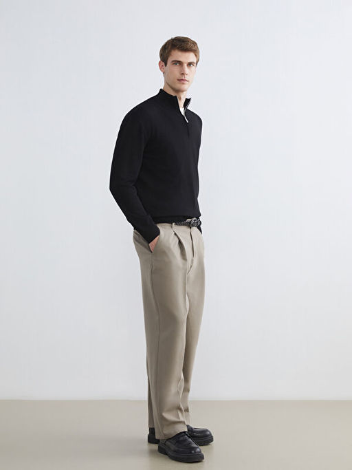 Fermuarl? Dik Yaka Erkek Triko Kazak