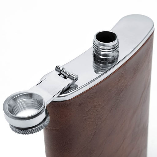 Подарочный набор 5 в 1: фляжка 240 мл, воронка, ручка, 2 рюмки, коричневый, 17 х 21 см - Simaland фото 4