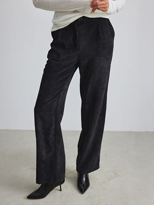 Geni? Pa?a Kadife Kad?n Pantolon