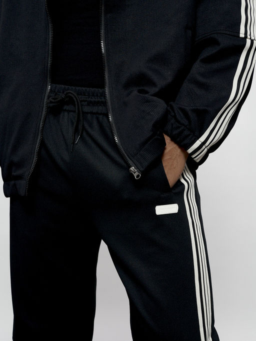 Спортивный костюм мужской