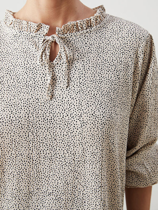 Ba?lamal? Yaka Desenli Kad?n Bluz