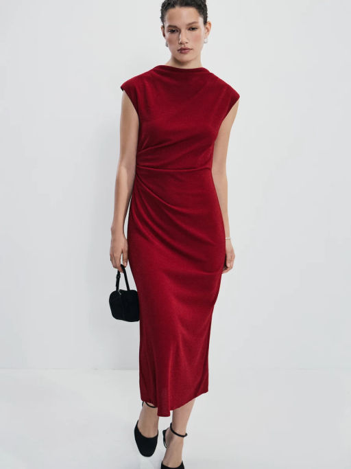 Платье миди приталенного кроя / Zarina