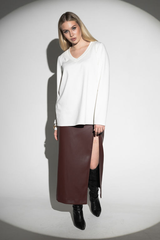 Лонгслив с V- образным вырезом