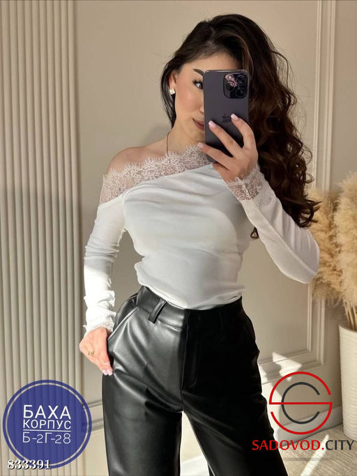 Лонгслив женский с гипюром - Bruno фото 2